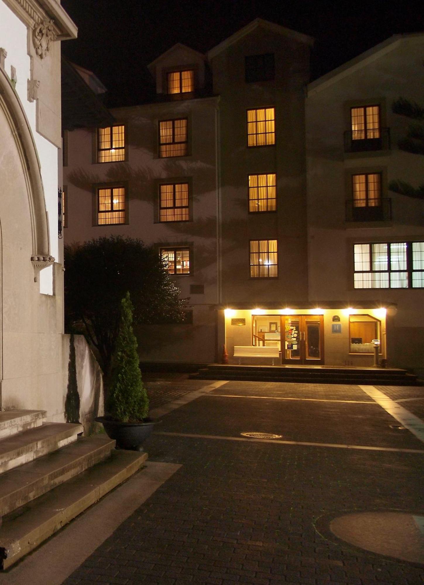 Hotel Y Apartamentos Arias Navia Dış mekan fotoğraf