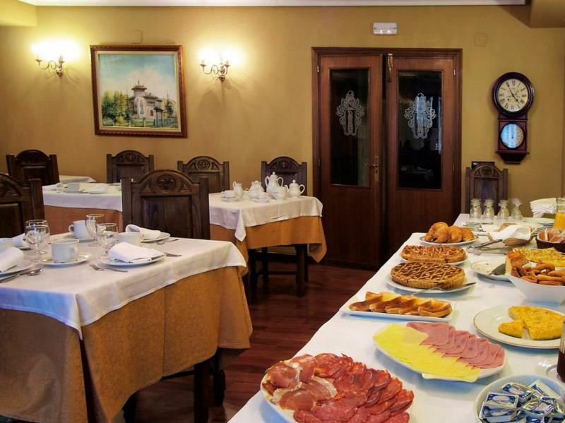 Hotel Y Apartamentos Arias Navia Dış mekan fotoğraf