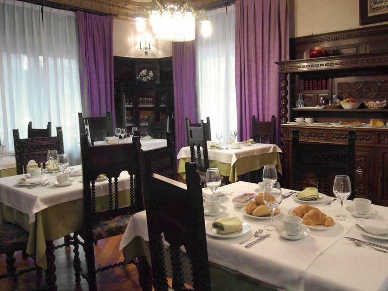 Hotel Y Apartamentos Arias Navia Dış mekan fotoğraf