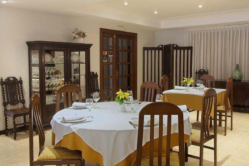 Hotel Y Apartamentos Arias Navia Dış mekan fotoğraf